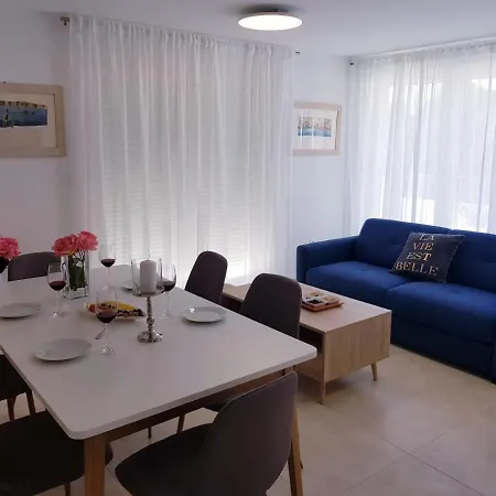 Villa New!! Seafront Hrvatska *